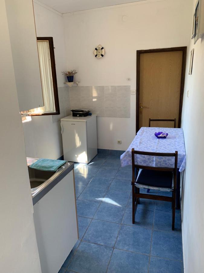 Apartmani Ficurin Starigrad Paklenica Bagian luar foto