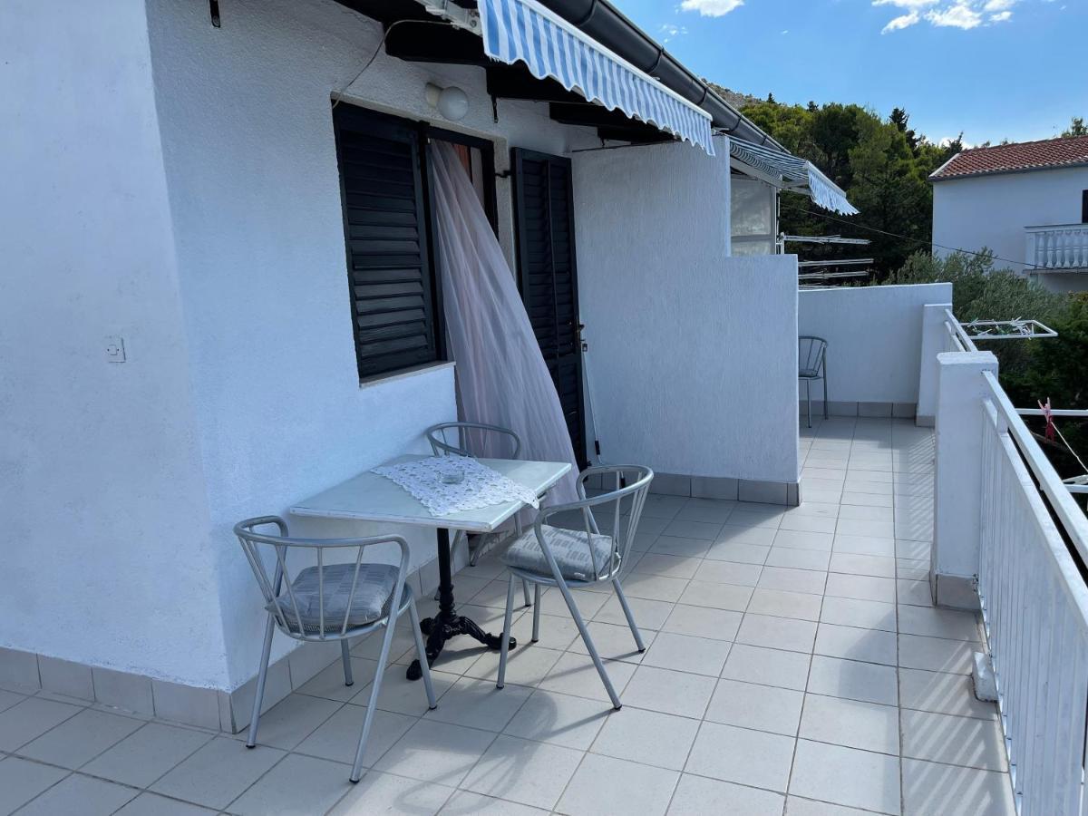 Apartmani Ficurin Starigrad Paklenica Bagian luar foto